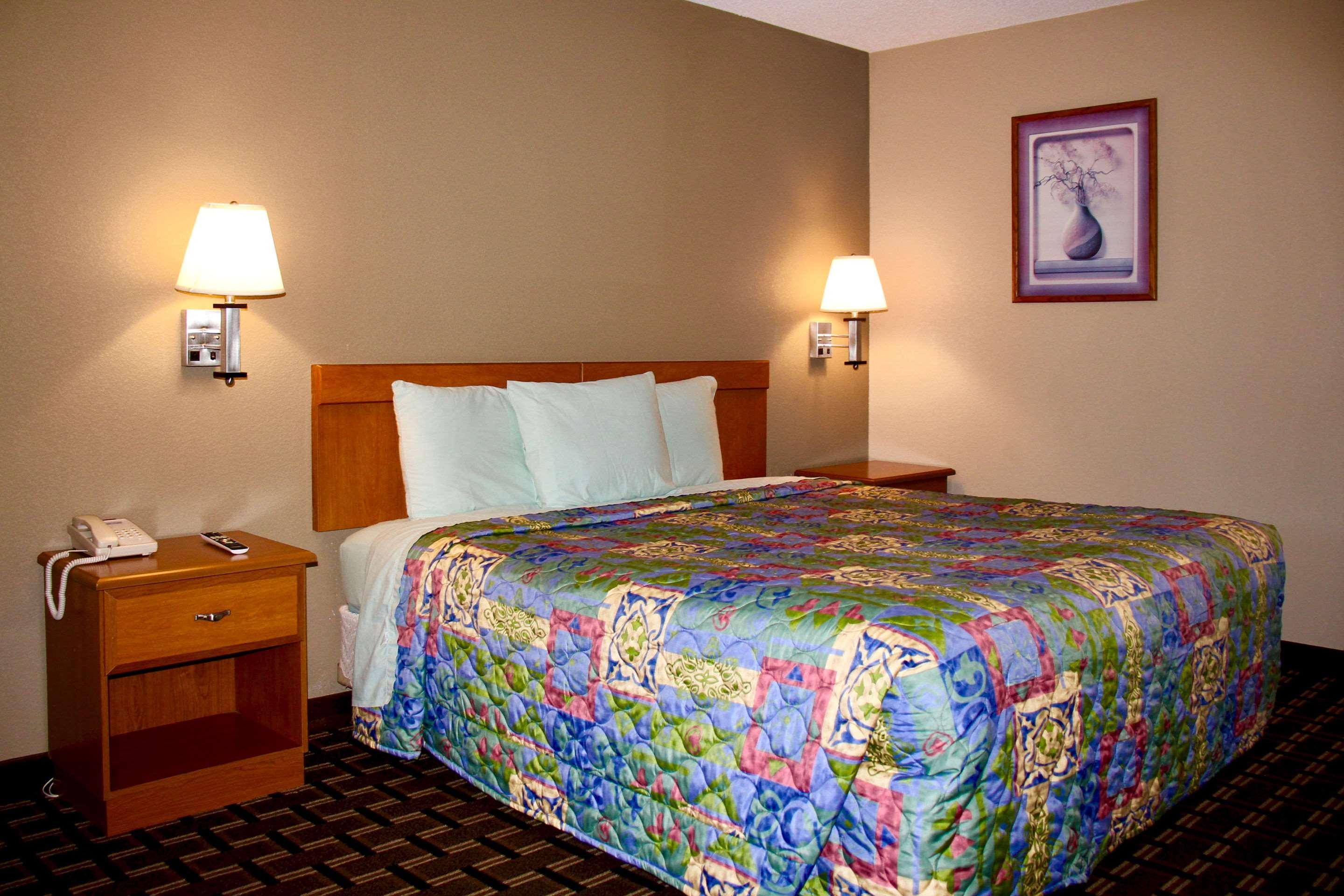 Rodeway Inn University Area Charlotte Zewnętrze zdjęcie