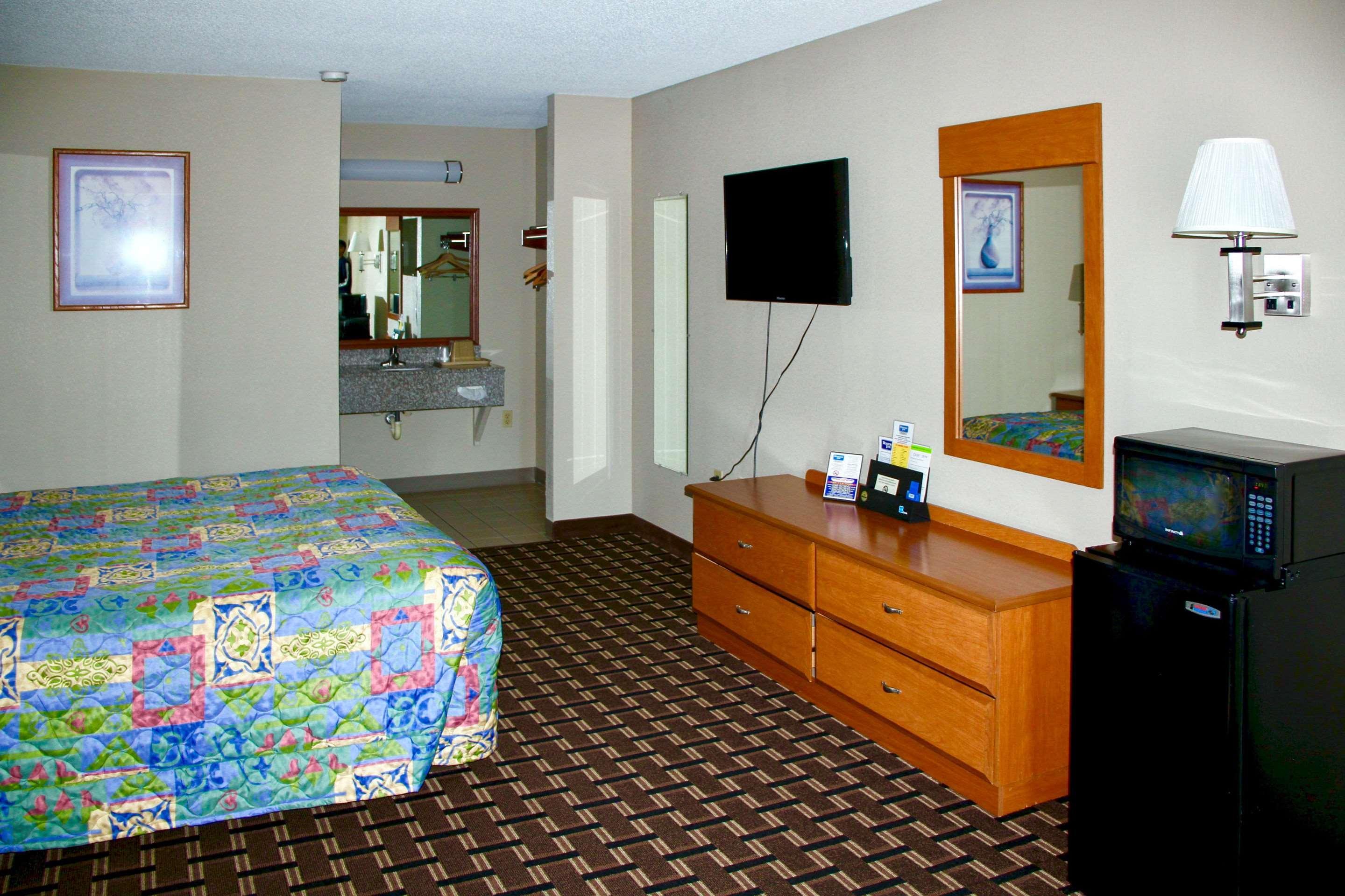 Rodeway Inn University Area Charlotte Zewnętrze zdjęcie